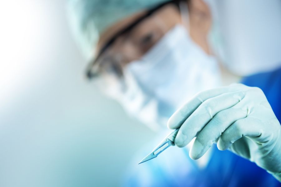 Steps to prepare for an alcohol implant procedure in the UK